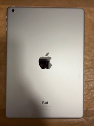 iPad Air Blanco + funda negra