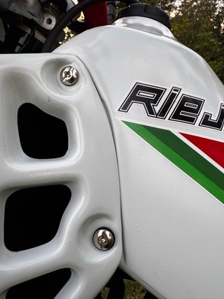 RIEJU MR 80 con ITV Y DOCUMENTACIÓN AL DIA