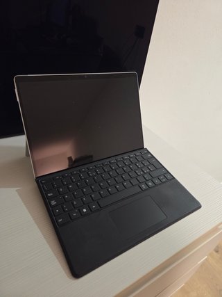 Microsoft Surface Pro 8 i7 16GB 512GB display K.O.