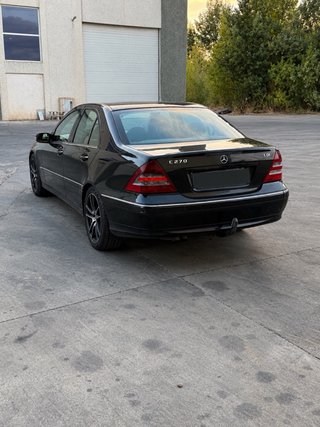 Mercedes-Benz Clase C 2004