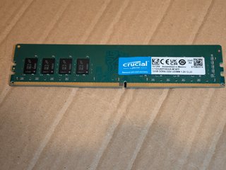 Crucial 32GB DDR4 3200 UDIMM CL22 RAM per Computer