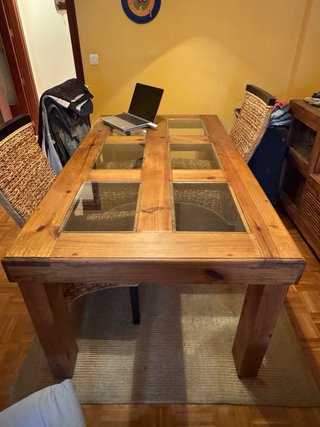 Muebles de salón de madera maciza y mesa