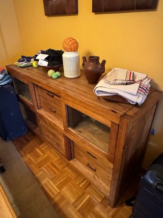 Muebles de salón de madera maciza y mesa