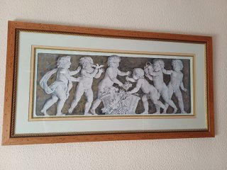 Cuadro de ángeles en relieve