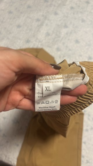 Pantalones Cargo Color Caqui