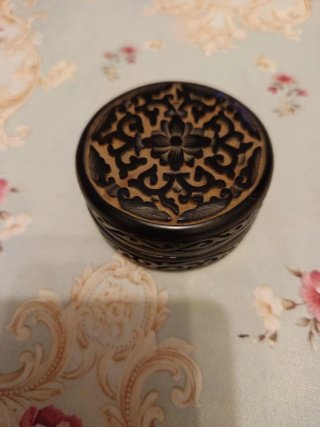 Cajita antigua de madera tallada laca chqui japone
