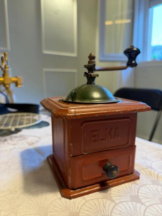 Molinillo de café antiguo ELMA