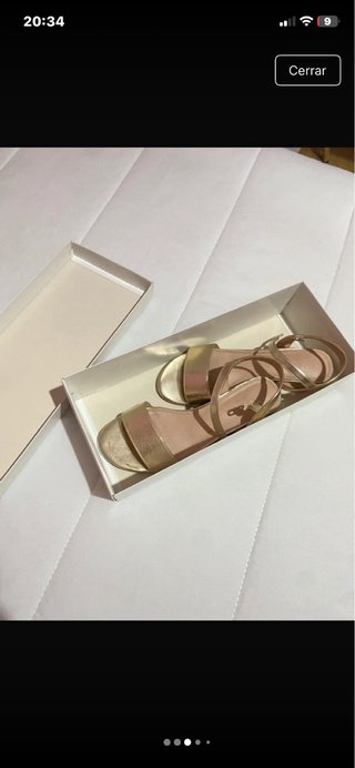 Sandalias doradas elegantes Talla 38