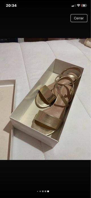 Sandalias doradas elegantes Talla 38