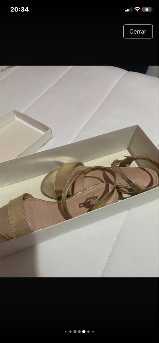Sandalias doradas elegantes Talla 38