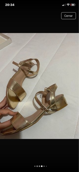 Sandalias doradas elegantes Talla 38