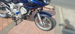 Yamaha Fazer 600 FZ6 Azul y Plata