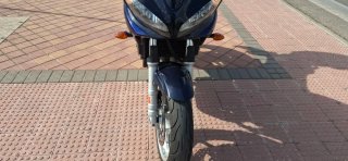 Yamaha Fazer 600 FZ6 Azul y Plata