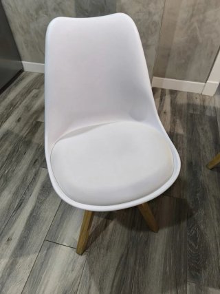 Set de 4 Sillas Nórdicas Blancas