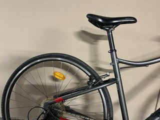 Bicicleta BTWIN Riverside 500 Gris y roja
