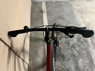 Bicicleta BTWIN Riverside 500 Gris y roja