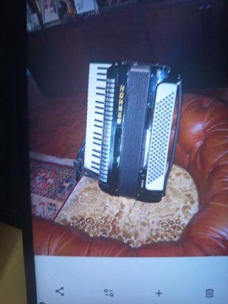 Fisarmonica Hohner 120 bassi