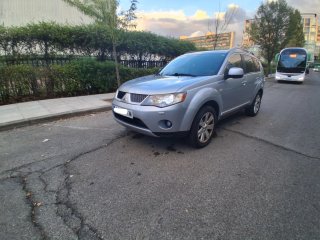 Mitsubishi Outlander solo 163000km 7plazas 4x4