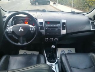 Mitsubishi Outlander solo 163000km 7plazas 4x4