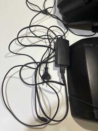 Volante Logitech G27 con pedales y palanca