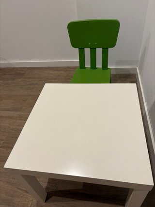 Conjunto de Mesa y Silla Infantil
