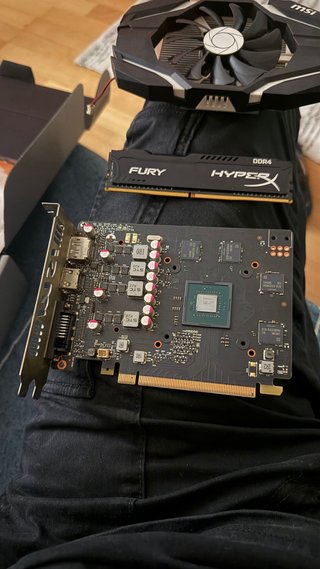 Placa base MSI, RAM DDR4, Tarjeta Gráfica