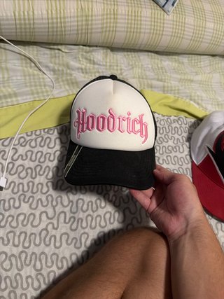 Gorra Hoodrich Blanca y Negra