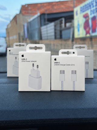Kit Adaptador Apple USB-C 20W + Cable USB-C 240W