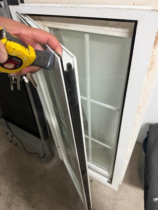 2 Ventanas Blancas con Cuarterones