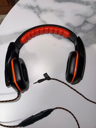 Cascos Gaming TR Negros y Naranjas