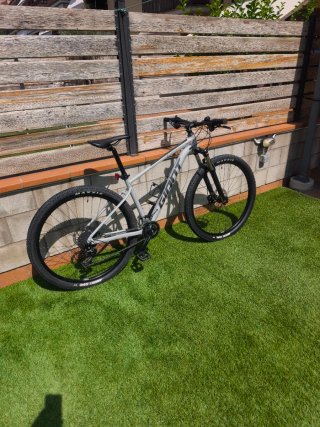 Bicicleta BTT Giant Gris talla M