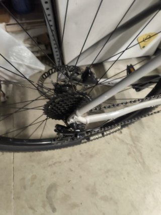 Bicicleta BTT Giant Gris talla M