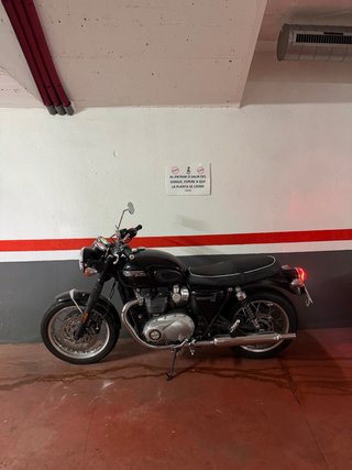 Triumph Bonneville T120 Negra 3.200km