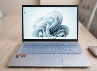 ASUS Zenbook AMD Ryzen 5 Radeon