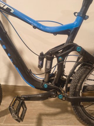Bicicleta de Montaña Giant Reign Azul
