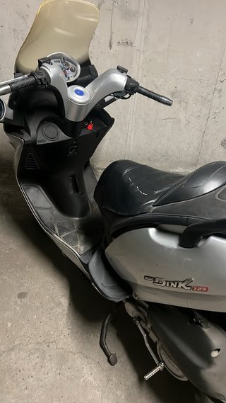 Maxi Scooter Kymco Plateada