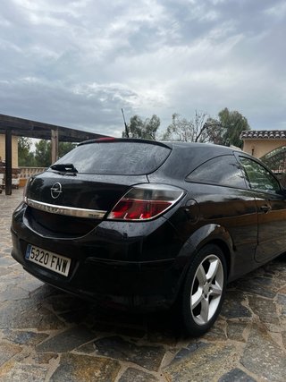 Opel Astra GTC 1.7 CDTI - 2006 - 199.000 km