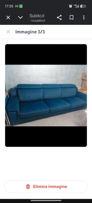 Divano blu in tessuto