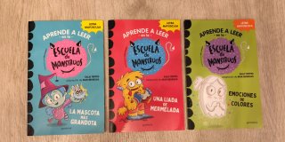 3 libros de la colección Escuela de Monstruos