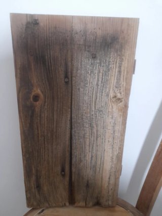 Ventana antigua de madera