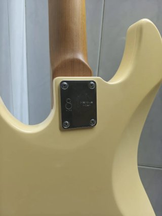 Bajo Eléctrico Marcus Miller D5