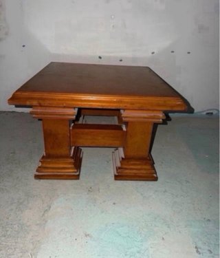 Mesa de madera maciza hecha a mano