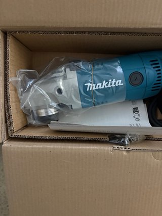 Radial Makita GA9020 230mm (9) 2200W