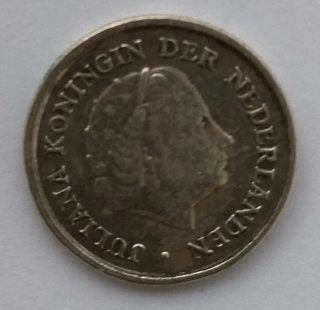 Lote 3 Monedas de Plata: Suecia y Antillas