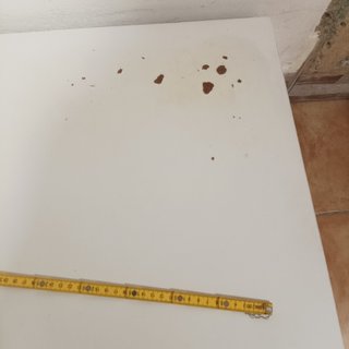 Mesa de Salón Blanca con Patas de Madera
