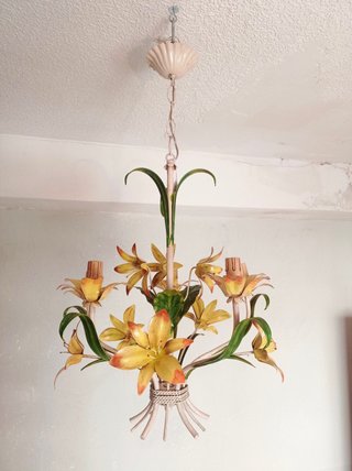 LAMPARA ITALIANA MOTIVOS FLORALES