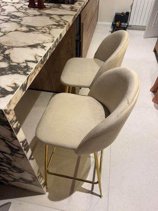 Taburetes de diseño para cocina.