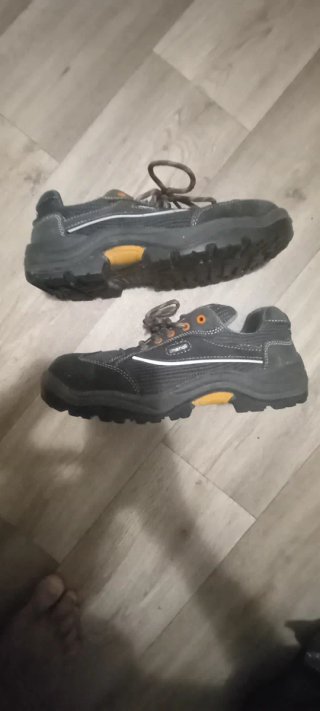 Zapatos de seguridad Mendi talla 42