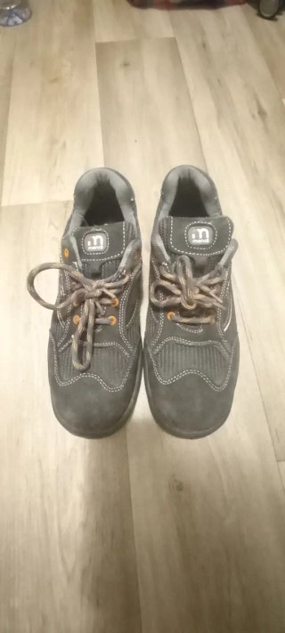 Zapatos de seguridad Mendi talla 42