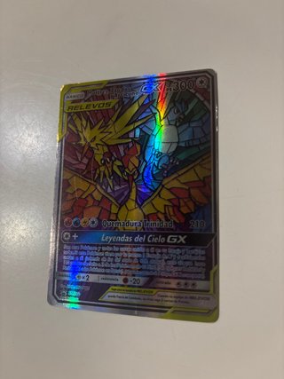 Carta Pokémon Moltres, Zapdos y Articuno GX